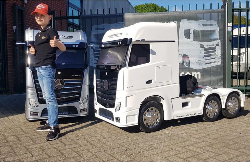 Scania 770ST V8 NGS SCANIA S770 - Tracteur routier: photos 2 Scania 770ST V8 NGS SCANIA S770 - Tracteur routier: photos 2