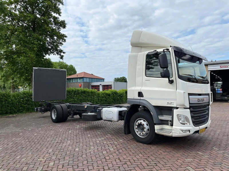 DAF CF 260 CF 260 FA CHASSIS CABINE EURO 6 - Châssis cabine: photos 5 DAF CF 260 CF 260 FA CHASSIS CABINE EURO 6 - Châssis cabine: photos 5