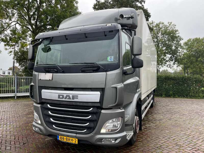 DAF CF 290 FA - Camion fourgon: photos 2 DAF CF 290 FA - Camion fourgon: photos 2