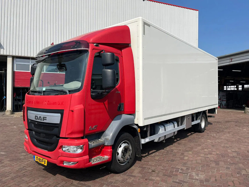DAF LF 210 FA 12 TN EURO 6 - Camion fourgon: photos 1 DAF LF 210 FA 12 TN EURO 6 - Camion fourgon: photos 1