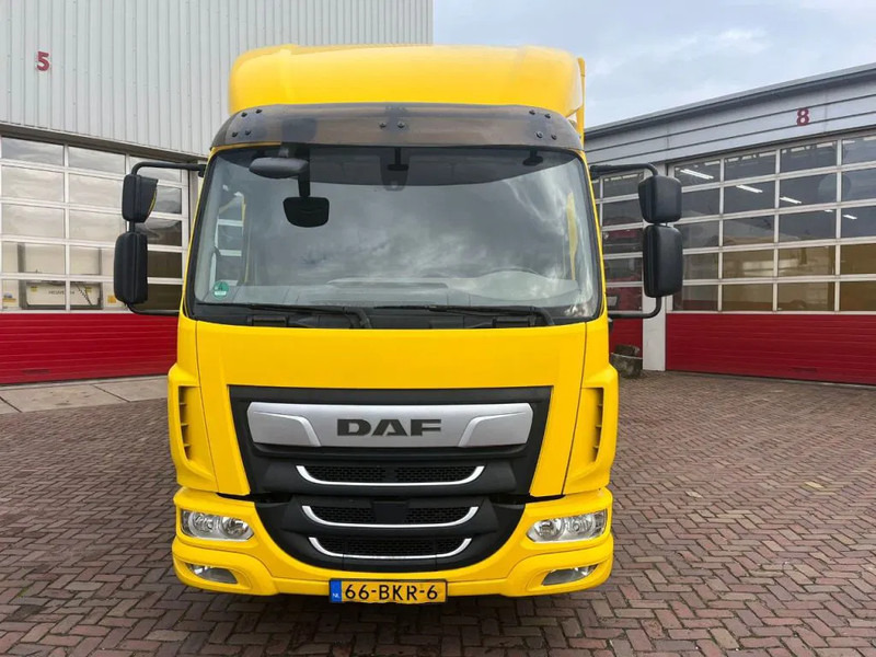 DAF LF 210 FA 12 TN - Camion fourgon: photos 2 DAF LF 210 FA 12 TN - Camion fourgon: photos 2