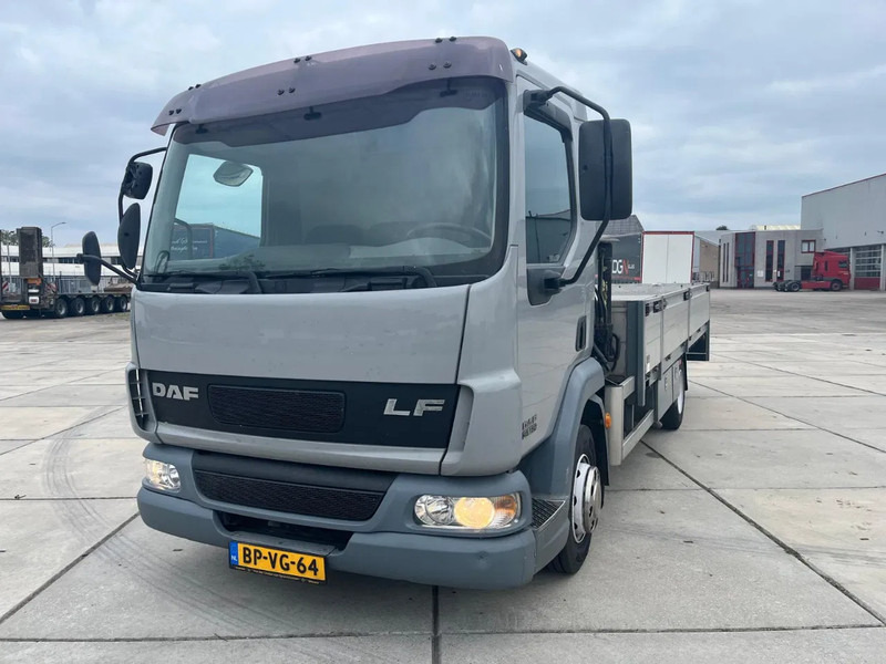 DAF LF 45 FA - Camion grue: photos 2 DAF LF 45 FA - Camion grue: photos 2