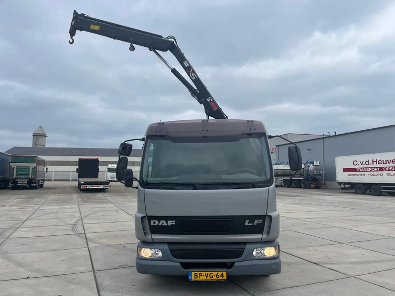 DAF LF 45 FA - Camion grue: photos 4 DAF LF 45 FA - Camion grue: photos 4