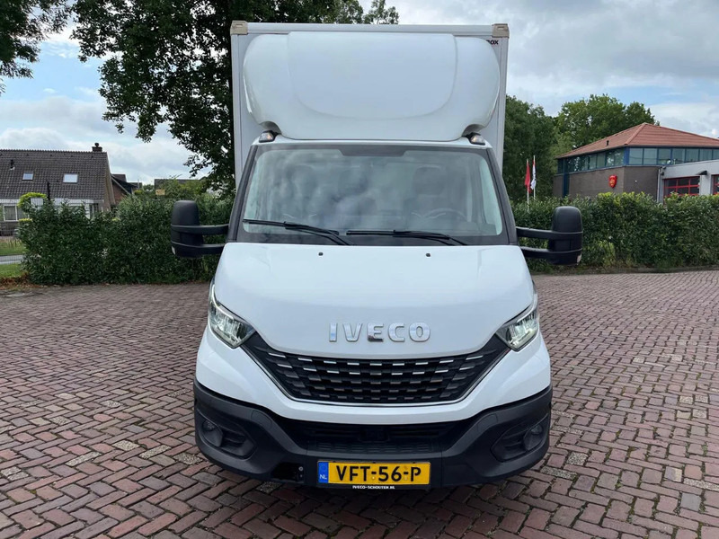 Iveco Daily 35C16 Achterdeuren nieuwe motor +distributieriem bij 253480 KM op 02-05-2024 - Fourgon, Utilitaire double cabine: photos 3 Iveco Daily 35C16 Achterdeuren nieuwe motor +distributieriem bij 253480 KM op 02-05-2024 - Fourgon, Utilitaire double cabine: photos 3