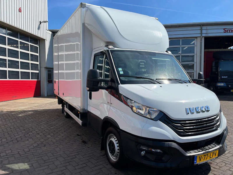 Iveco Daily 35S18 EURO 6 - Fourgon: photos 3 Iveco Daily 35S18 EURO 6 - Fourgon: photos 3