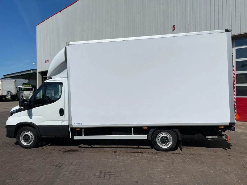 Iveco Daily 35S18 EURO 6 - Fourgon: photos 5 Iveco Daily 35S18 EURO 6 - Fourgon: photos 5