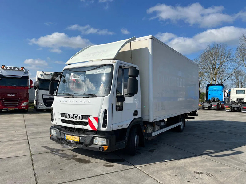 Iveco EuroCargo 75 E21 MANUAL - Camion fourgon: photos 5 Iveco EuroCargo 75 E21 MANUAL - Camion fourgon: photos 5