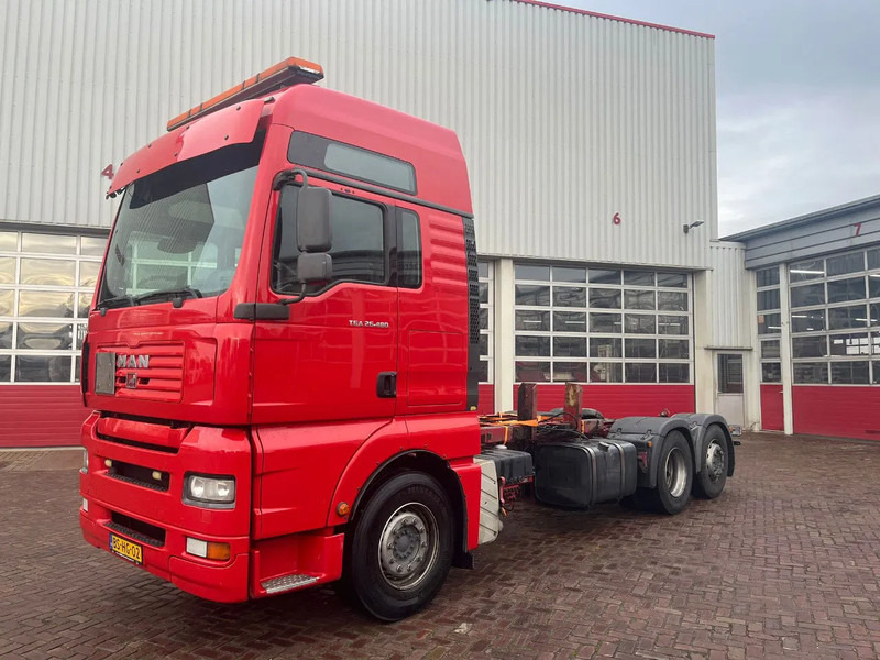MAN 17 TGA 26.480 EURO 3 MANUAL - Châssis cabine: photos 1 MAN 17 TGA 26.480 EURO 3 MANUAL - Châssis cabine: photos 1