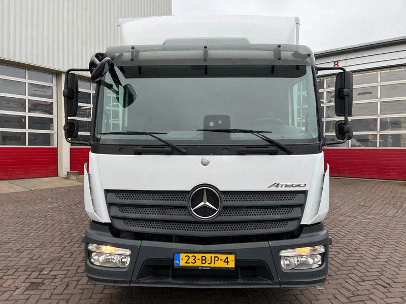 Mercedes-Benz Atego 816 - Camion fourgon: photos 3 Mercedes-Benz Atego 816 - Camion fourgon: photos 3