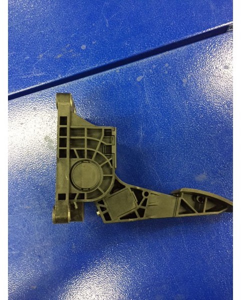 Mercedes-Benz gaspedaal actros / atego / axor 9603000004 - Pédale pour Camion: photos 3 Mercedes-Benz gaspedaal actros / atego / axor 9603000004 - Pédale pour Camion: photos 3