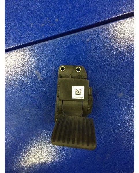 Mercedes-Benz gaspedaal actros / atego / axor 9603000004 - Pédale pour Camion: photos 2 Mercedes-Benz gaspedaal actros / atego / axor 9603000004 - Pédale pour Camion: photos 2