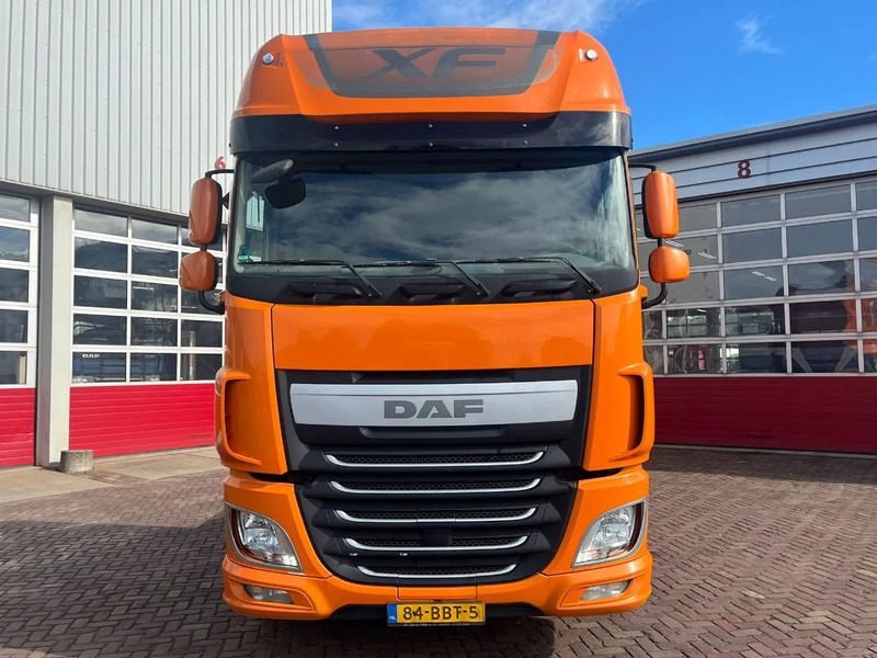DAF XF 460 FT EURO 6 - Tracteur routier: photos 2 DAF XF 460 FT EURO 6 - Tracteur routier: photos 2
