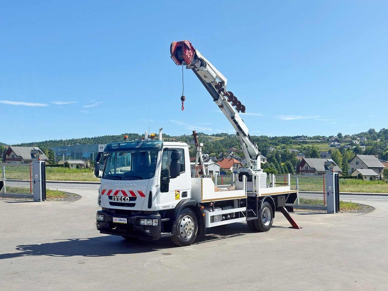 Iveco Eurocargo 120E22 * Bohrgerät auf LKW + FUNK *TOP - Camion, Camion grue: photos 2 Iveco Eurocargo 120E22 * Bohrgerät auf LKW + FUNK *TOP - Camion, Camion grue: photos 2