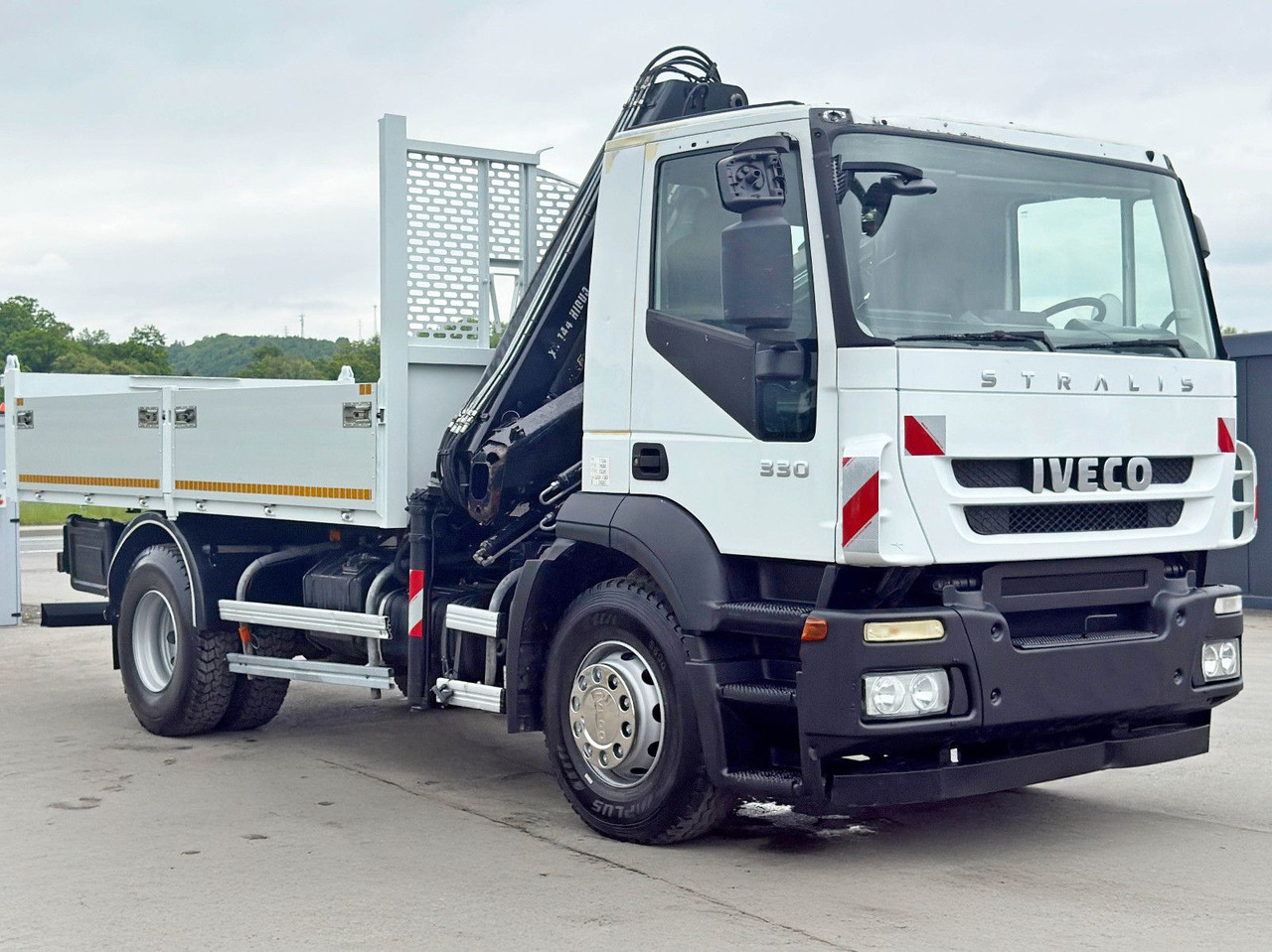 Iveco STRALIS 330 *HIAB 144 BS-3 HIDUO* TOPZUSTAND - Camion grue: photos 3 Iveco STRALIS 330 *HIAB 144 BS-3 HIDUO* TOPZUSTAND - Camion grue: photos 3
