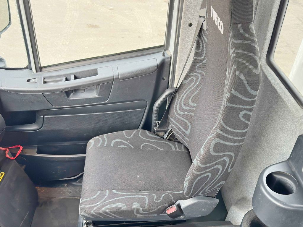 Camion grue, Camion plateau Iveco TRAKKER 360 * PRITSCHE 6,80* PK 16002 B+FUNK*6x4 Iveco TRAKKER 360 * PRITSCHE 6,80* PK 16002 B+FUNK*6x4: photos 8