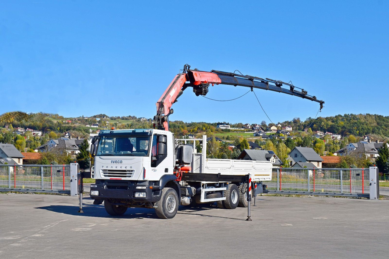 Iveco TRAKKER 410* FASSI F330D.28 + FUNK/ 6x4 - Camion grue: photos 2 Iveco TRAKKER 410* FASSI F330D.28 + FUNK/ 6x4 - Camion grue: photos 2