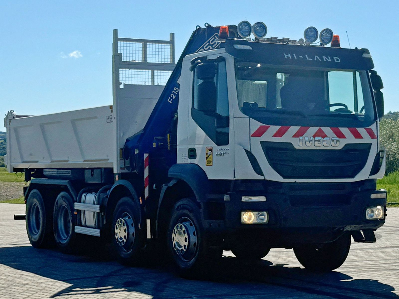 Iveco TRAKKER 450 * FASSI F215A.0.22 + FUNK / 8x4 *TOP - Camion grue: photos 4 Iveco TRAKKER 450 * FASSI F215A.0.22 + FUNK / 8x4 *TOP - Camion grue: photos 4