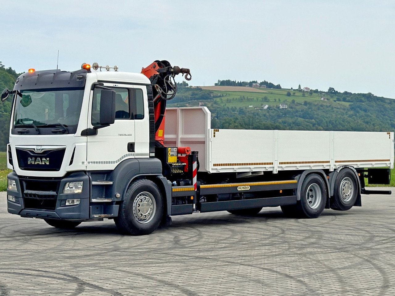 MAN TGS 26.320*PRITSCHE 7,20 / PK 16001-KA + FUNK - Camion grue: photos 4 MAN TGS 26.320*PRITSCHE 7,20 / PK 16001-KA + FUNK - Camion grue: photos 4