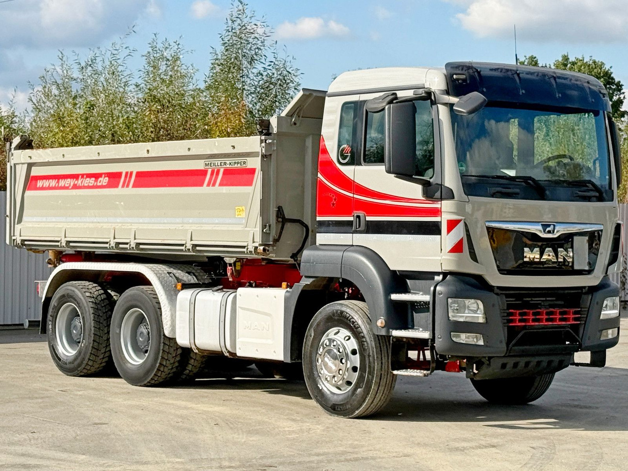 MAN TGS 26.460 * Kipper 4,90m+BORDMATIC * 6x4 * TOP - Camion benne, Camion grue: photos 4 MAN TGS 26.460 * Kipper 4,90m+BORDMATIC * 6x4 * TOP - Camion benne, Camion grue: photos 4