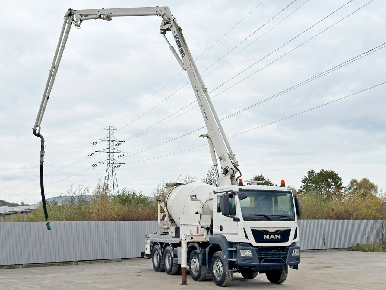MAN TGS 35.400 BETONPUMPE * 8x4 / TOPZUSTAND - Camion pompe: photos 3 MAN TGS 35.400 BETONPUMPE * 8x4 / TOPZUSTAND - Camion pompe: photos 3