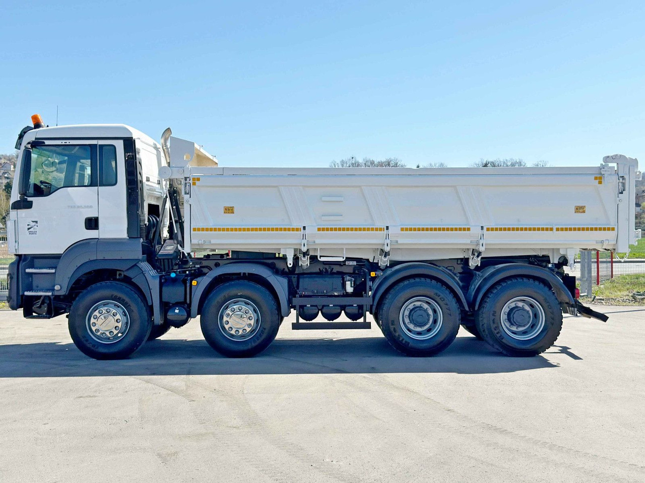 Crédit-bail  MAN TGS 35.500 KIPPER 6,00 m + BORDMATIC * 8x4 MAN TGS 35.500 KIPPER 6,00 m + BORDMATIC * 8x4: photos 6 Crédit-bail  MAN TGS 35.500 KIPPER 6,00 m + BORDMATIC * 8x4 MAN TGS 35.500 KIPPER 6,00 m + BORDMATIC * 8x4: photos 6