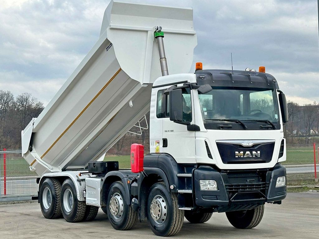 MAN TGS 41.480 KIPPER * 8x4 * TOPZUSTAND - Camion benne: photos 4 MAN TGS 41.480 KIPPER * 8x4 * TOPZUSTAND - Camion benne: photos 4