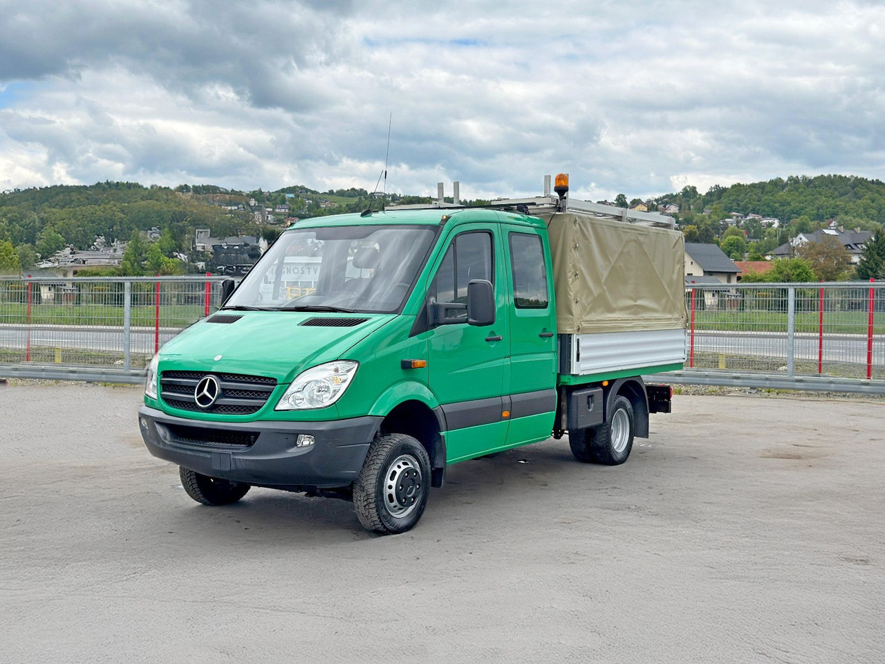 Mercedes-Benz Sprinter 516 CDI* Doppel Kabine! 4x4 *TOPZUSTAND - Véhicule utilitaire benne: photos 3 Mercedes-Benz Sprinter 516 CDI* Doppel Kabine! 4x4 *TOPZUSTAND - Véhicule utilitaire benne: photos 3