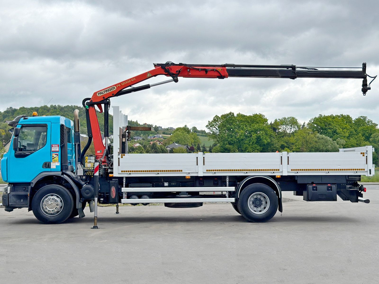 Renault C 320 * PK 12002 EH A + FUNK * TOPZUSTAND - Camion grue: photos 5 Renault C 320 * PK 12002 EH A + FUNK * TOPZUSTAND - Camion grue: photos 5