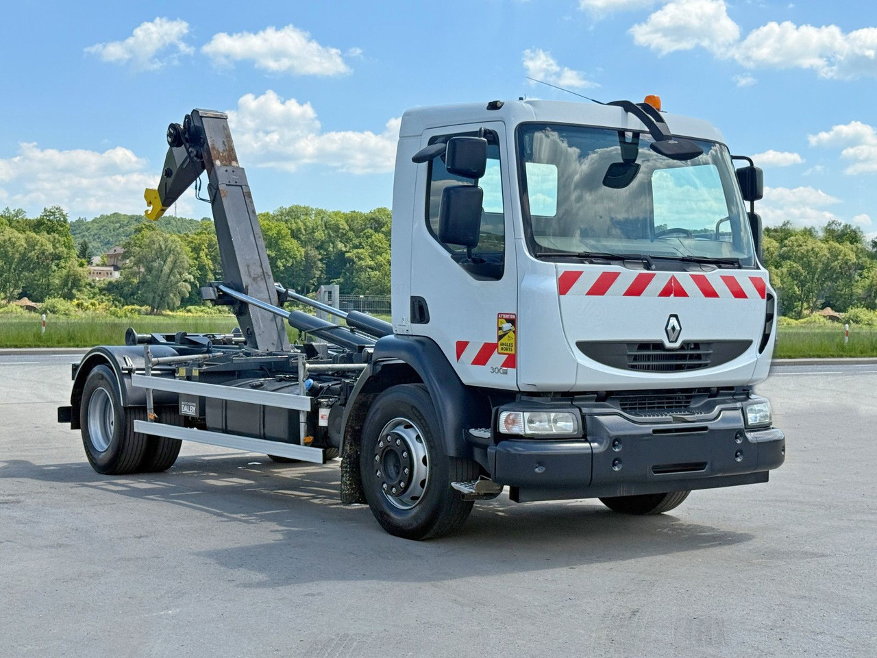 Renault MIDLUM 300 DXI* ABROLLKIPPER * TOPZUSTAND - Camion ampliroll, Camion grue: photos 1 Renault MIDLUM 300 DXI* ABROLLKIPPER * TOPZUSTAND - Camion ampliroll, Camion grue: photos 1
