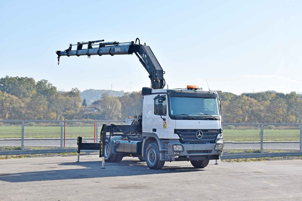 Mercedes-Benz ACTROS 1844 * Sattelzugmaschine *HIAB 330-5/FUNK - Tracteur routier: photos 2 Mercedes-Benz ACTROS 1844 * Sattelzugmaschine *HIAB 330-5/FUNK - Tracteur routier: photos 2