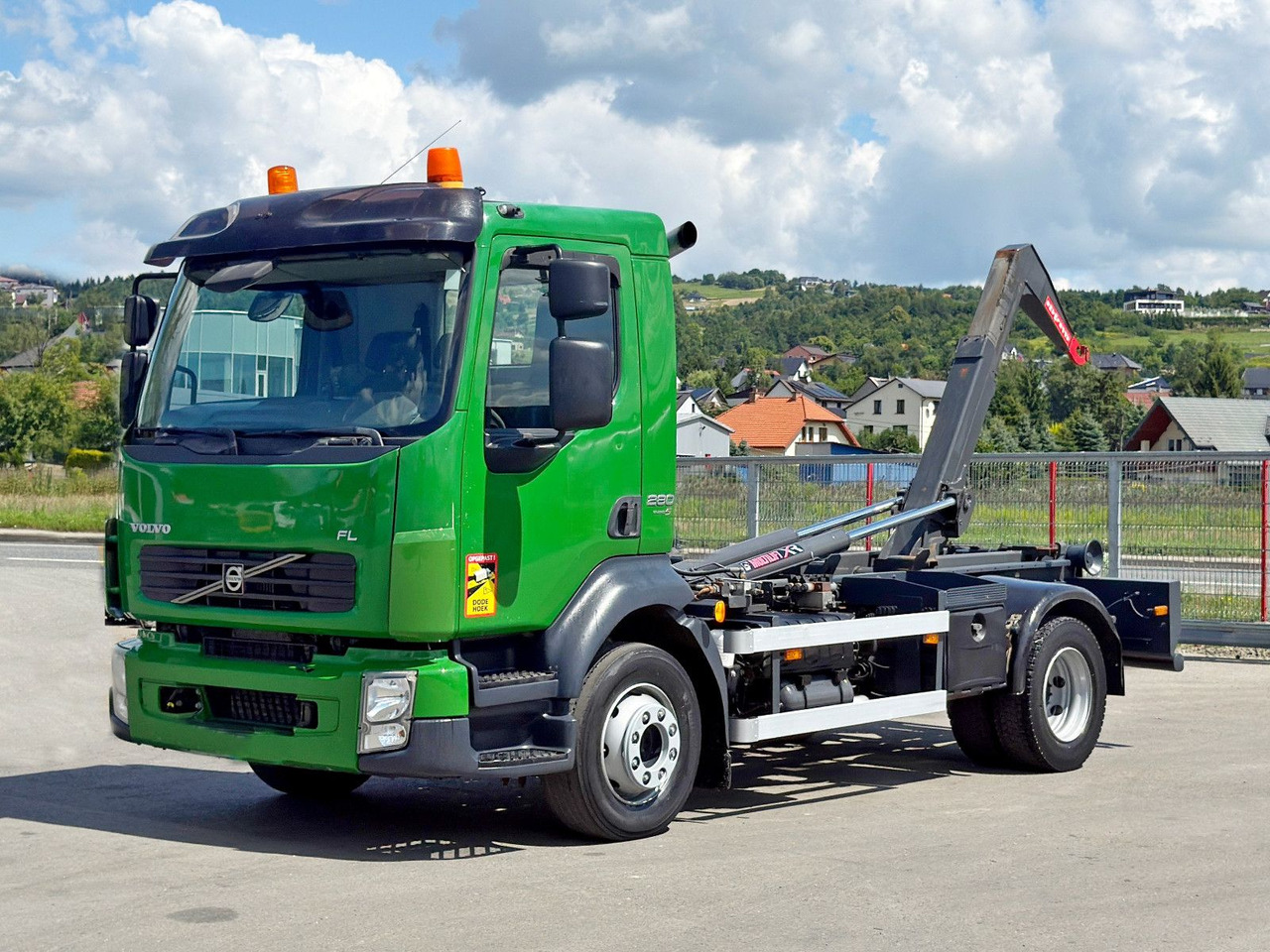 Volvo FL 280 * Abrollkipper * TOPZUSTAND - Camion ampliroll: photos 1 Volvo FL 280 * Abrollkipper * TOPZUSTAND - Camion ampliroll: photos 1