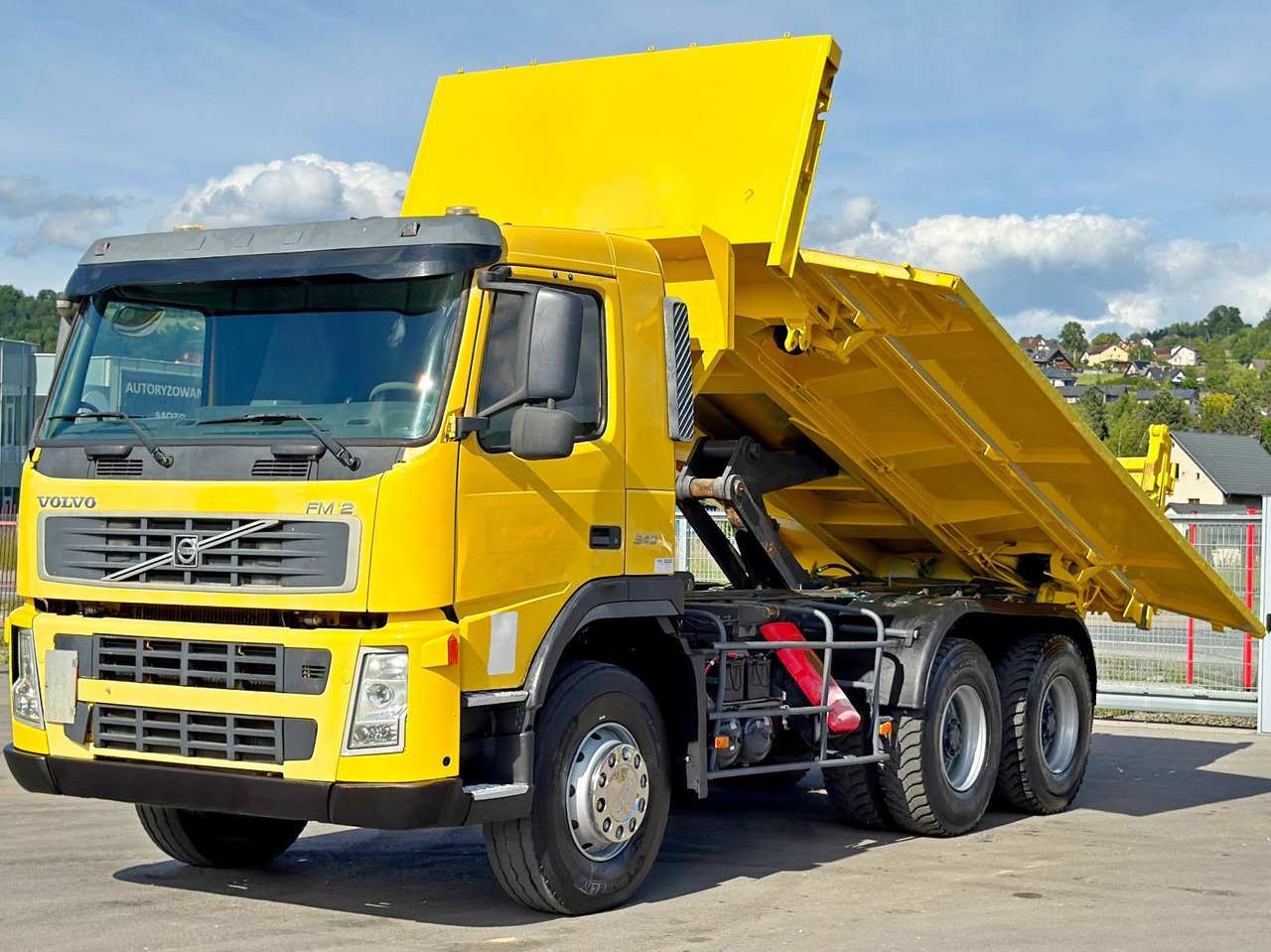Volvo FM 370 Kipper 6,20 m + BORDMATIC / 8x4 Volvo FM 12 340 Kipper 5,05 m + BORDMATIC / 6x4 - Camion benne, Camion grue: photos 3 Volvo FM 370 Kipper 6,20 m + BORDMATIC / 8x4 Volvo FM 12 340 Kipper 5,05 m + BORDMATIC / 6x4 - Camion benne, Camion grue: photos 3