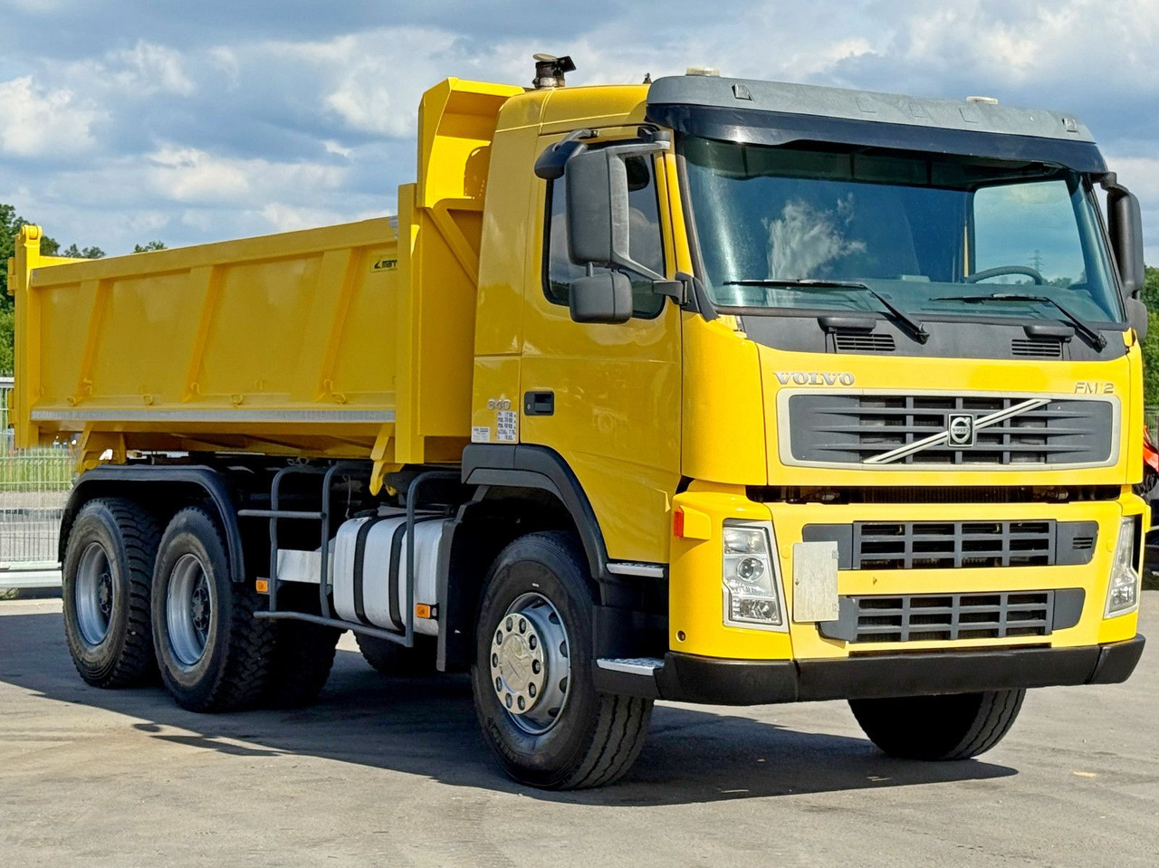 Volvo FM 370 Kipper 6,20 m + BORDMATIC / 8x4 Volvo FM 12 340 Kipper 5,05 m + BORDMATIC / 6x4 - Camion benne, Camion grue: photos 4 Volvo FM 370 Kipper 6,20 m + BORDMATIC / 8x4 Volvo FM 12 340 Kipper 5,05 m + BORDMATIC / 6x4 - Camion benne, Camion grue: photos 4