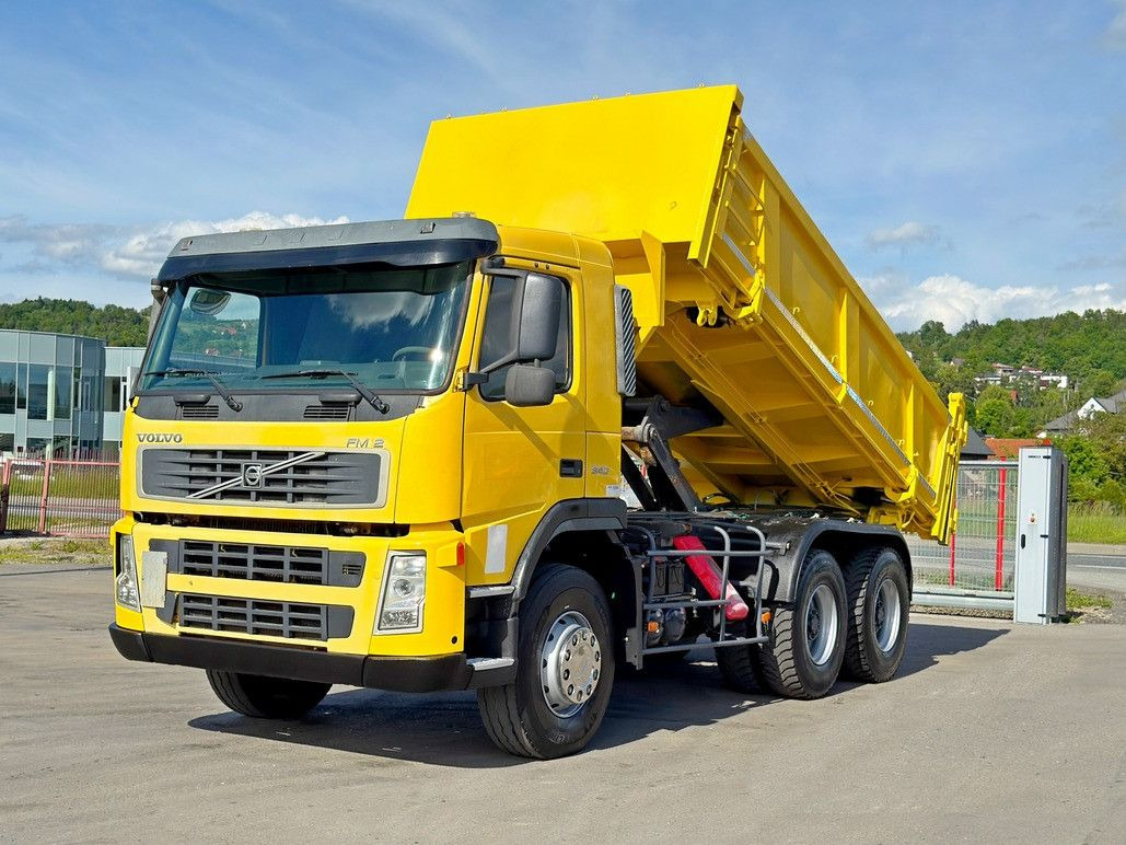 Volvo FM 370 Kipper 6,20 m + BORDMATIC / 8x4 Volvo FM 12 340 Kipper 5,05 m + BORDMATIC / 6x4 - Camion benne, Camion grue: photos 2 Volvo FM 370 Kipper 6,20 m + BORDMATIC / 8x4 Volvo FM 12 340 Kipper 5,05 m + BORDMATIC / 6x4 - Camion benne, Camion grue: photos 2