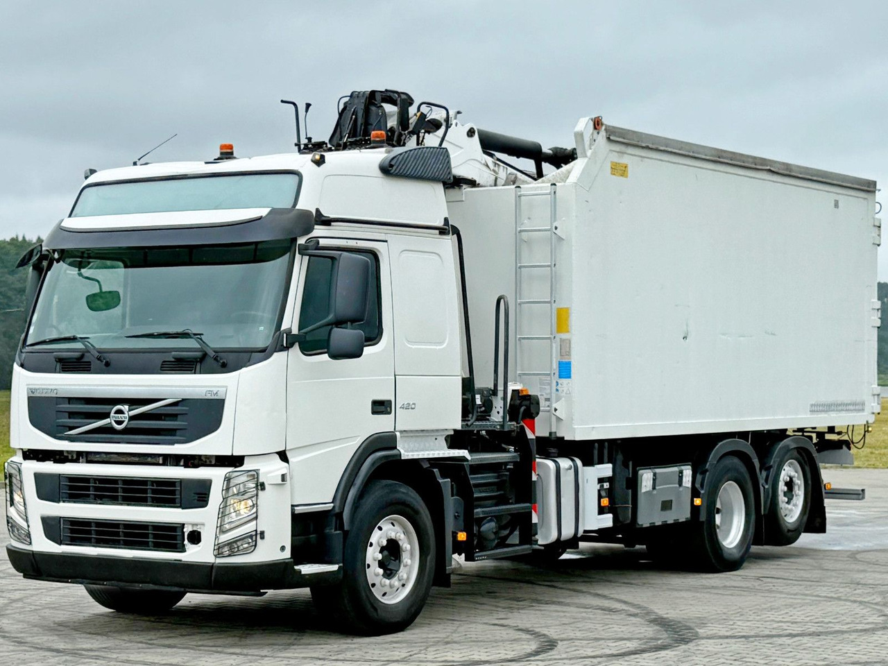 Volvo FM 420 Kipper 6,20 m * EPSILON Q150L75 *TOP - Camion grue: photos 3 Volvo FM 420 Kipper 6,20 m * EPSILON Q150L75 *TOP - Camion grue: photos 3