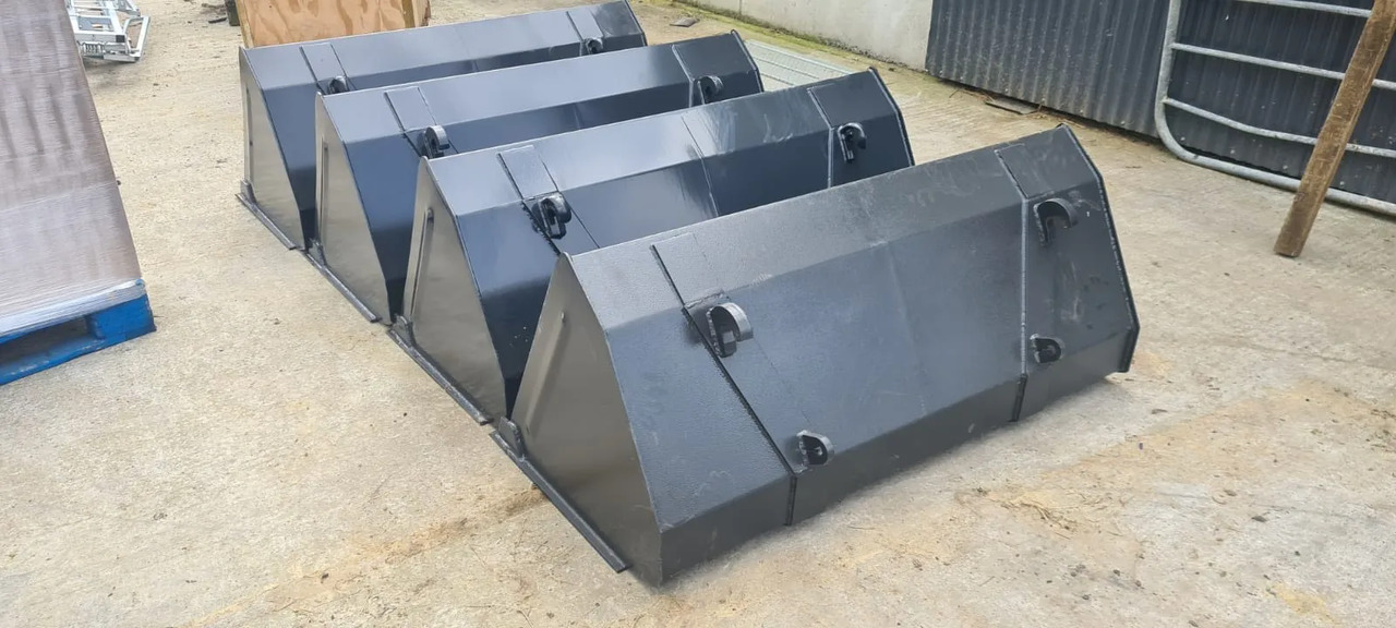 Front Loader Buckets - Godet pour chargeur: photos 3 Front Loader Buckets - Godet pour chargeur: photos 3