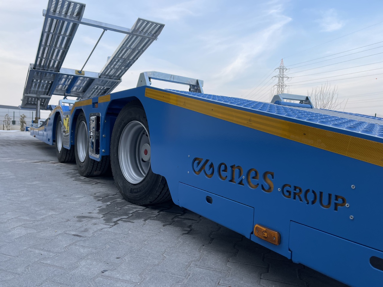 LIDER 2025 NEW UNUSED READY IN FACTORY STOCK - Semi-remorque porte-voitures: photos 2 LIDER 2025 NEW UNUSED READY IN FACTORY STOCK - Semi-remorque porte-voitures: photos 2