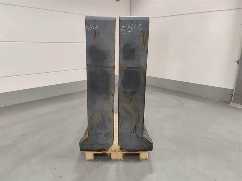 Fork Pin Type - Custom 28.000kg@1200mm // 1800x310x110m - Fourches pour Matériel de manutention: photos 3 Fork Pin Type - Custom 28.000kg@1200mm // 1800x310x110m - Fourches pour Matériel de manutention: photos 3