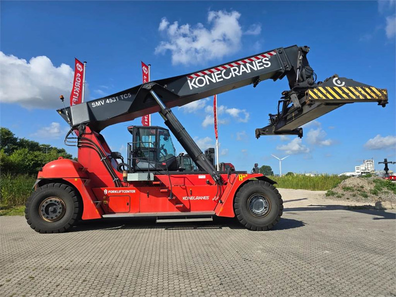 KONECRANES SMV 4531 TC5 - Reach stacker: photos 1 KONECRANES SMV 4531 TC5 - Reach stacker: photos 1
