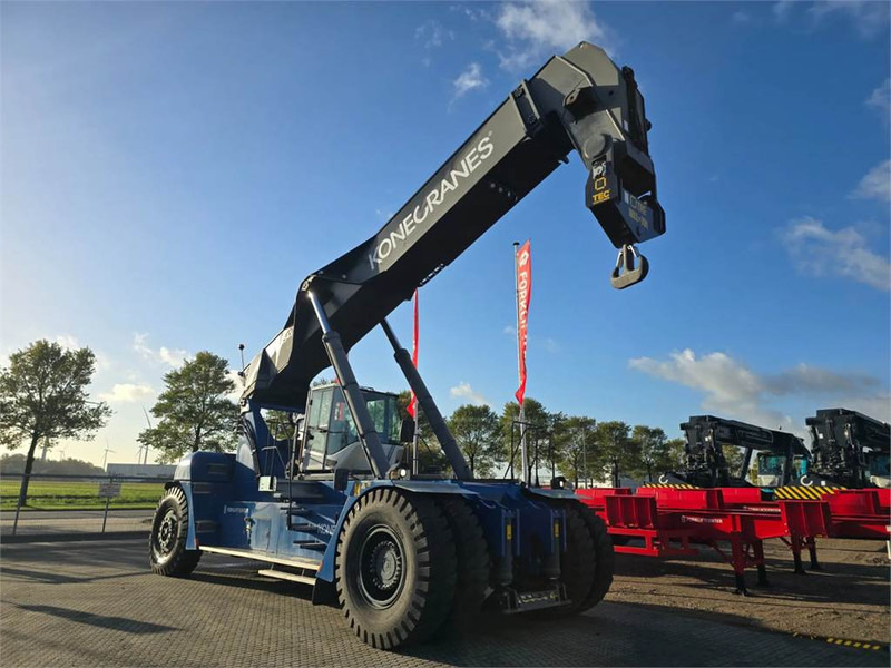 KONECRANES SMV 4543 TCX5 - Reach stacker: photos 3 KONECRANES SMV 4543 TCX5 - Reach stacker: photos 3
