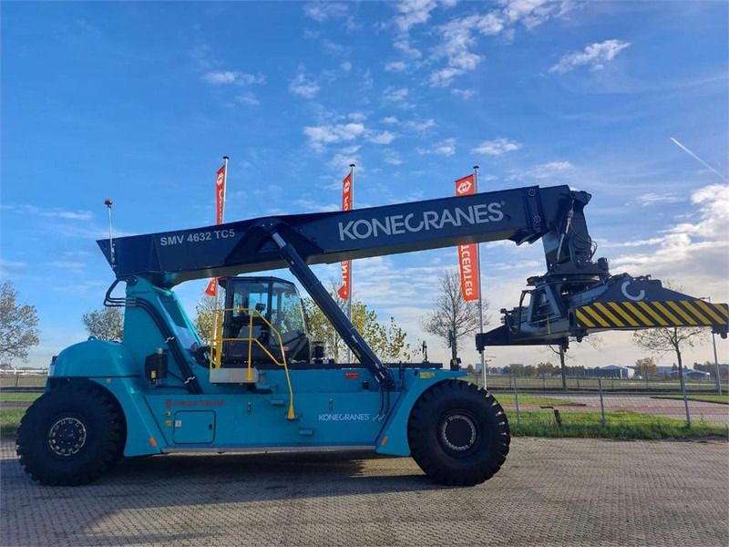 KONECRANES SMV 4632 TC5 - Reach stacker: photos 2 KONECRANES SMV 4632 TC5 - Reach stacker: photos 2