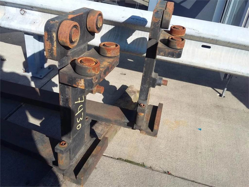 Kalmar ROLL-TYPE 2440X125X50 - Fourches pour Matériel de manutention: photos 4 Kalmar ROLL-TYPE 2440X125X50 - Fourches pour Matériel de manutention: photos 4