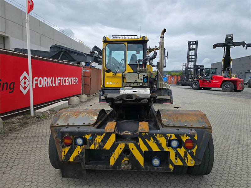Terberg RT283 4x4 - Tracteur portuaire: photos 5 Terberg RT283 4x4 - Tracteur portuaire: photos 5