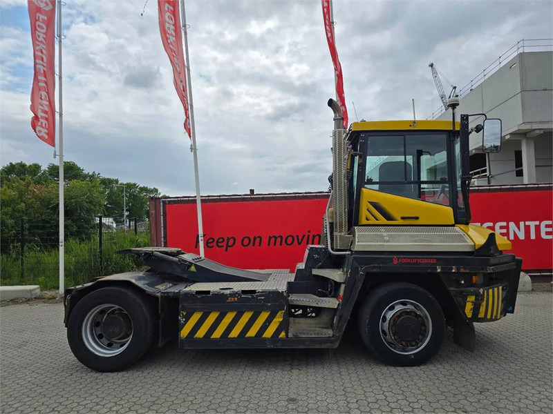Terberg RT283 4x4 - Tracteur portuaire: photos 3 Terberg RT283 4x4 - Tracteur portuaire: photos 3