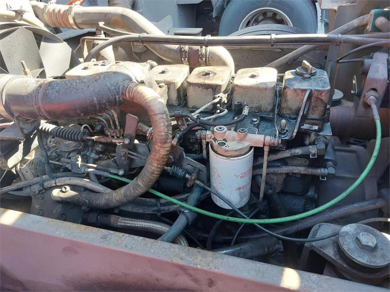 Tracteur portuaire Terberg YT182: photos 17 Tracteur portuaire Terberg YT182: photos 17