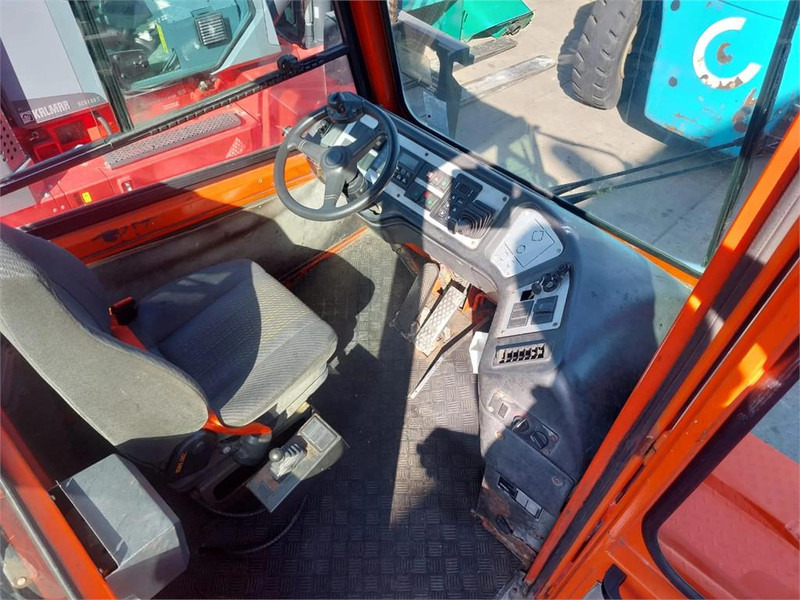 Tracteur portuaire Terberg YT182: photos 18 Tracteur portuaire Terberg YT182: photos 18