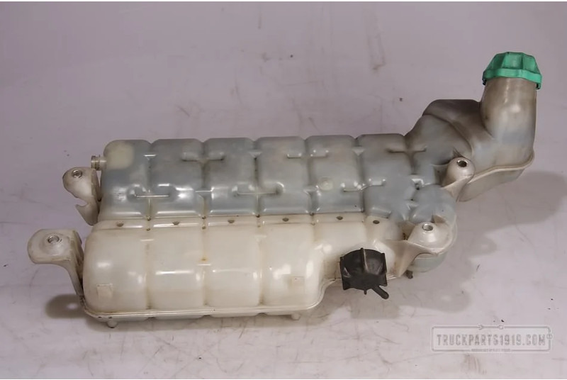 Behr HELLA SERVICE Cooling System Koelexpansievat MAN TGL TGM - Vase d'expansion pour Camion: photos 2 Behr HELLA SERVICE Cooling System Koelexpansievat MAN TGL TGM - Vase d'expansion pour Camion: photos 2