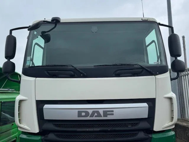 DAF CF Euro6 Cabine Compleet - Cabine et intérieur pour Camion: photos 2 DAF CF Euro6 Cabine Compleet - Cabine et intérieur pour Camion: photos 2