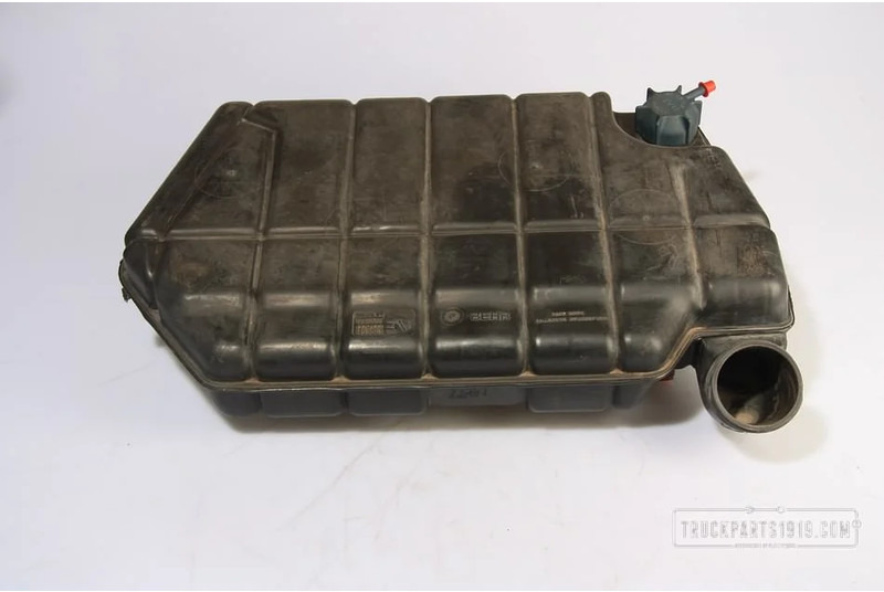 DAF Cooling System Expansie vat XF - Vase d'expansion pour Camion: photos 1 DAF Cooling System Expansie vat XF - Vase d'expansion pour Camion: photos 1