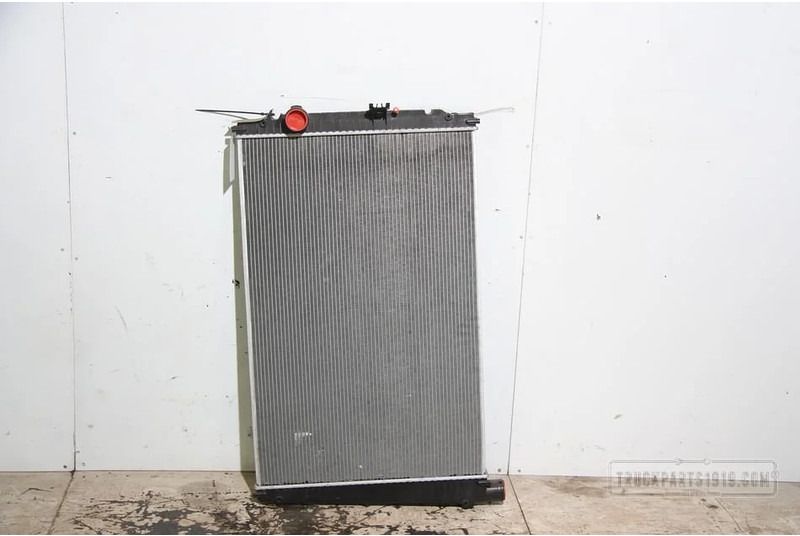 DAF Cooling System Radiator DAF CF 85 - Radiateur pour Camion: photos 1 DAF Cooling System Radiator DAF CF 85 - Radiateur pour Camion: photos 1